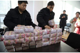 主角是個(gè)討債的：揭秘討債行業(yè)的風(fēng)云變幻